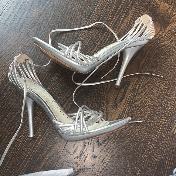 Jessica Bennett Silver Heels - Picture 4 of 7